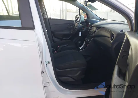 2018 Chevrolet Trax Ls z USA, uszkodzony, nr VIN KL7CJKSB9JB700056